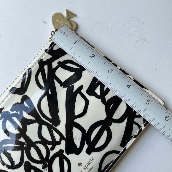 Kate Spade Eyeglass Print Zip Pouch Clutch Patent Leather Look 8.5"x5.25" - Picture 10 of 11